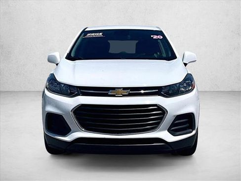 Used 2020 Chevrolet Trax LS FWD image 3