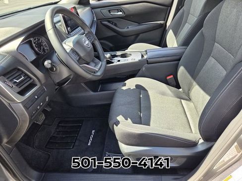 Used 2026 Nissan Rogue SV FWD image 10