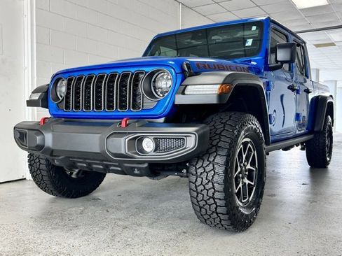 Used 2024 Jeep Gladiator Rubicon image 19