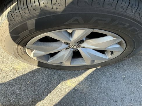 Used 2018 Volkswagen Atlas S image 10