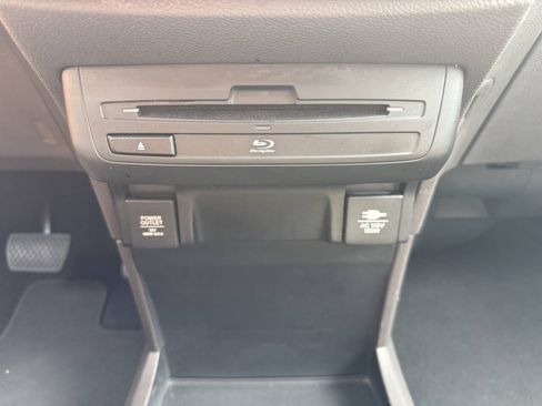 Used 2018 Honda Odyssey Elite image 25