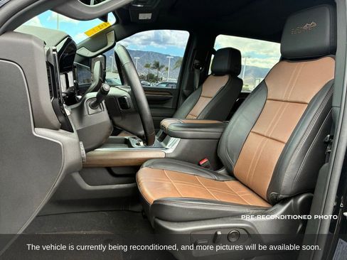 Used 2024 Chevrolet Silverado 2500 High Country AWD/4WD image 13