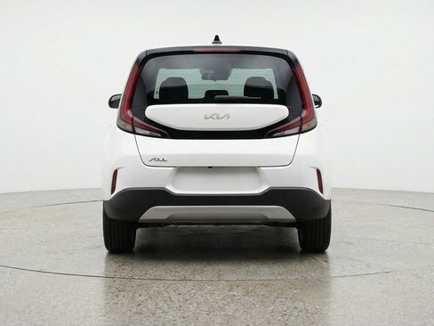 Used 2025 Kia Soul LX w/ LX Technology Package image 7