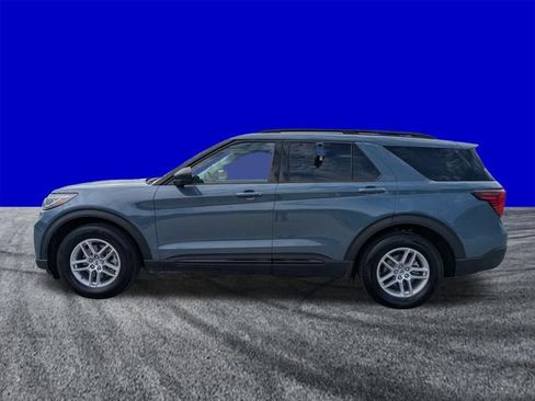 Certified 2026 Ford Explorer Active w/ Active Comfort Package RWD image 7