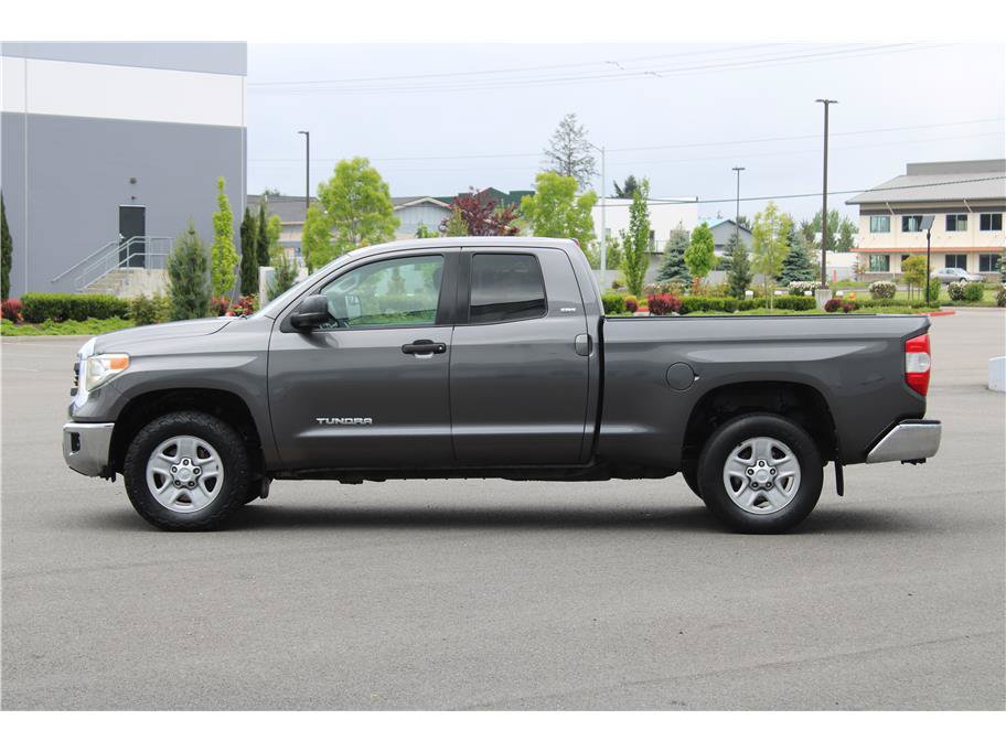 Used 2014 Toyota Tundra SR5 w/ SR5 Upgrade Package AWD/4WD image 2