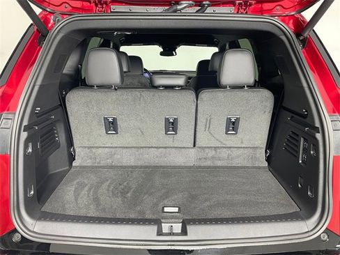 Used 2025 Buick Enclave Sport Touring w/ Super Cruise Package image 16