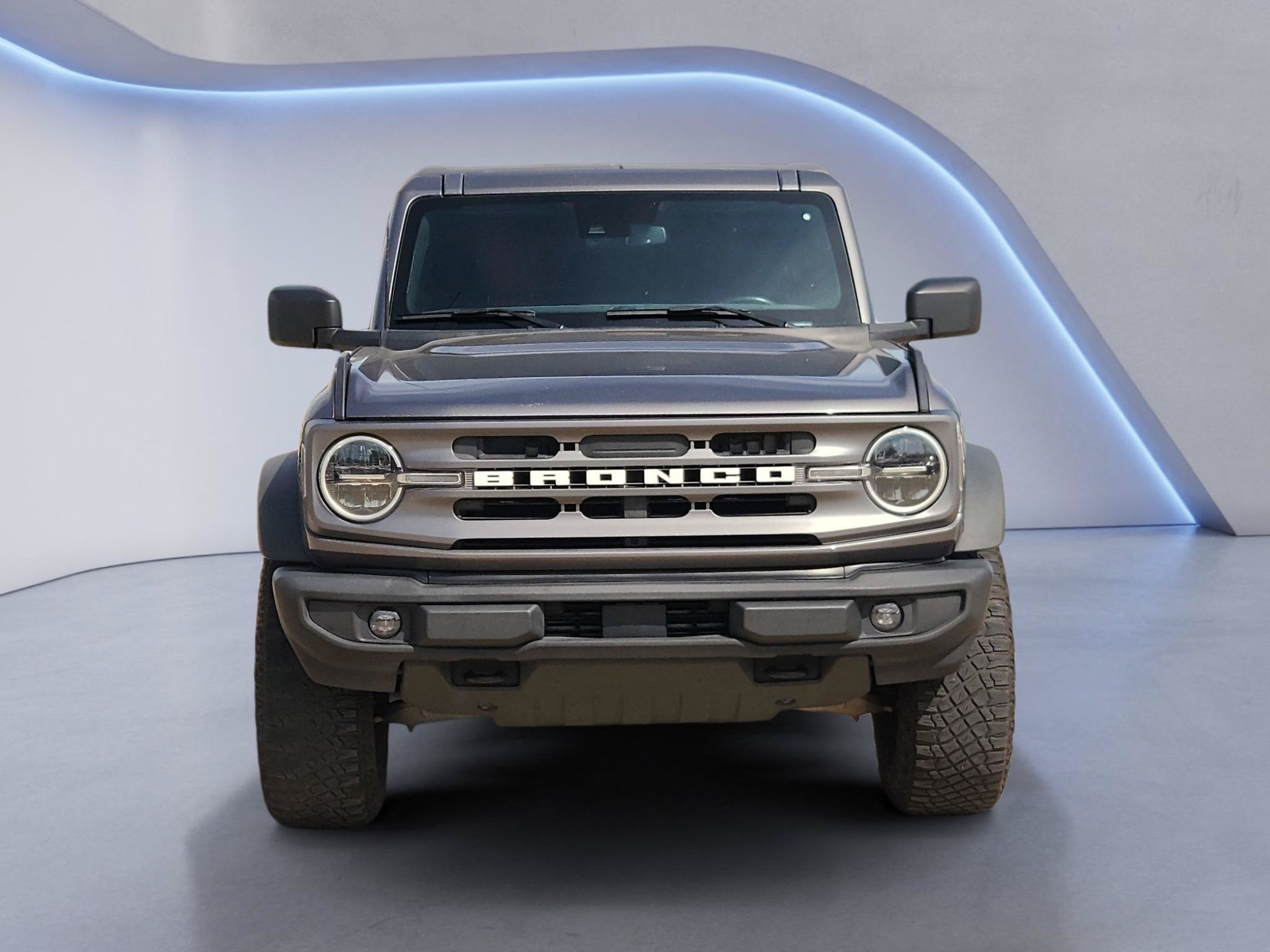 Used 2022 Ford Bronco Big Bend w/ Sasquatch Package AWD/4WD image 2
