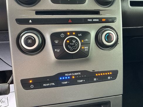 Used 2019 Ford Flex SE FWD image 18