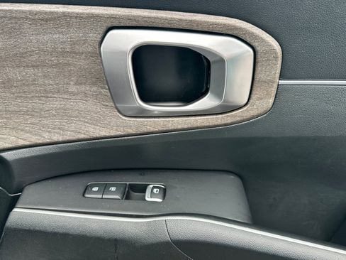 Used 2021 Kia Sorento EX image 21