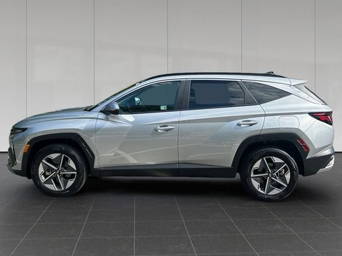 Used 2025 Hyundai Tucson SEL AWD/4WD image 2