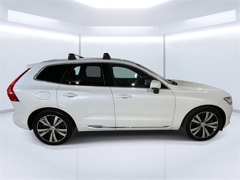 Used 2022 Volvo XC60 T8 Inscription w/ Advanced Package image 8