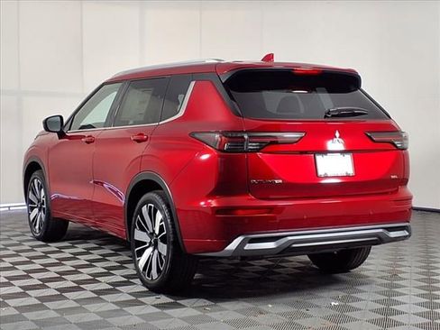 Used 2025 Mitsubishi Outlander SEL FWD image 5