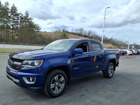 Used 2016 Chevrolet Colorado LT w/ LT Convenience Package image 4
