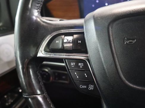 Used 2019 Lincoln Navigator Reserve w/ Cargo Package AWD/4WD image 21