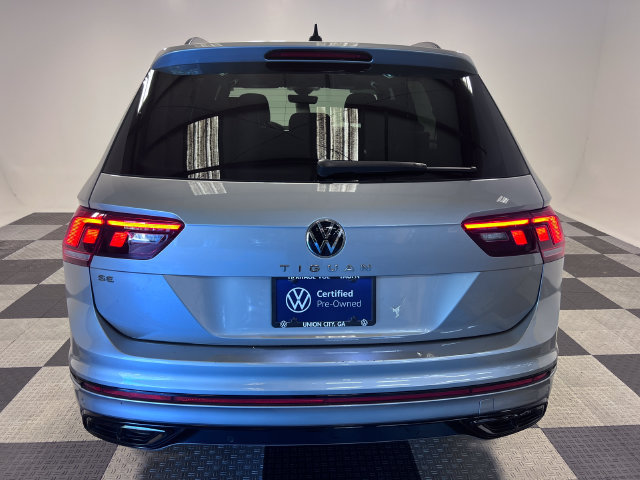Certified 2022 Volkswagen Tiguan SE R-Line FWD image 4