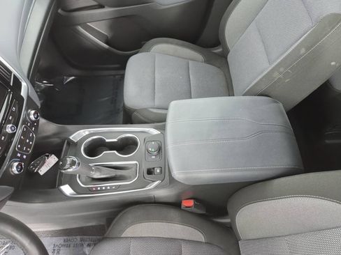Used 2018 Chevrolet Traverse LT FWD image 17
