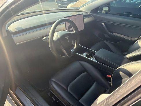 Used 2018 Tesla Model 3 Long Range AWD/4WD image 9