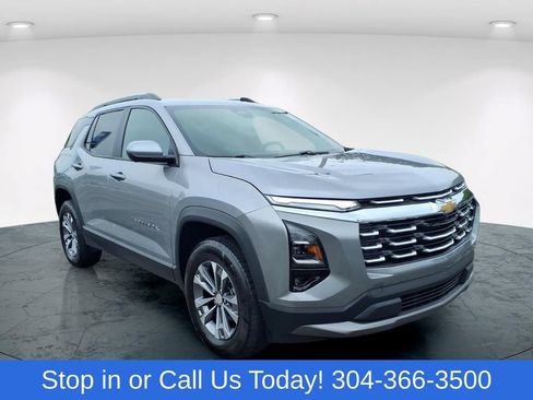 Used 2025 Chevrolet Equinox LT w/ Convenience Package II AWD/4WD image 1
