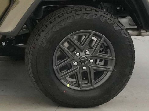 New 2026 Jeep Gladiator Sport image 31