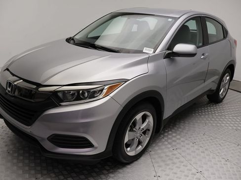 Used 2022 Honda HR-V LX image 2