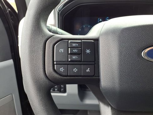 Certified 2025 Ford F350 XLT w/ Black Appearance Package image 16