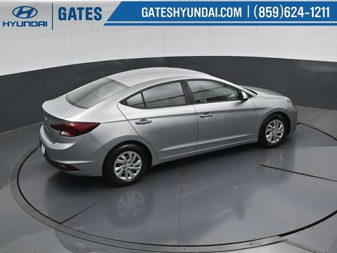 Used 2020 Hyundai Elantra SE FWD image 41