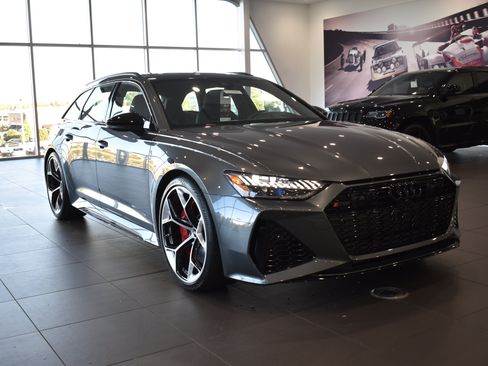 New 2026 Audi RS 6 performance image 4