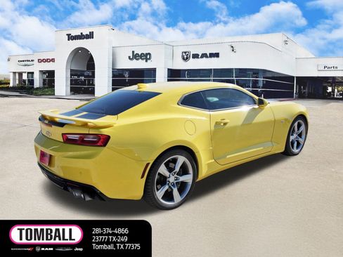 Used 2017 Chevrolet Camaro SS image 7