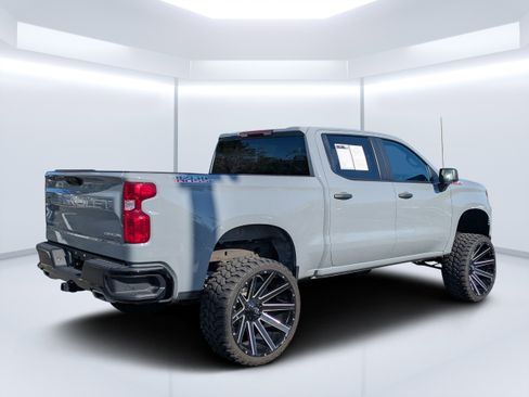 Used 2025 Chevrolet Silverado 1500 Custom Trail Boss image 3