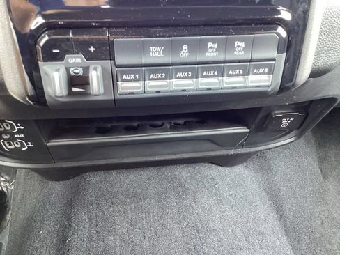 New 2026 RAM 2500 Tradesman AWD/4WD image 21