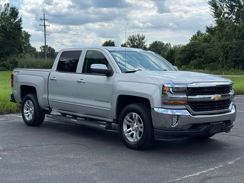 Used 2017 Chevrolet Silverado 1500 LT w/ All Star Edition AWD/4WD image 6