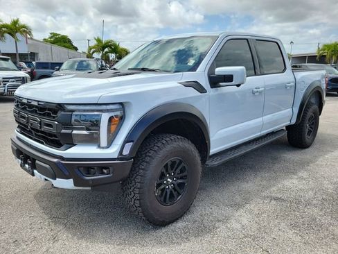 Used 2025 Ford F150 Raptor image 4