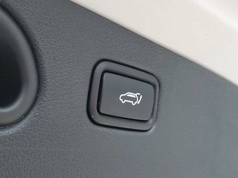 Used 2017 Hyundai Tucson Sport FWD image 11