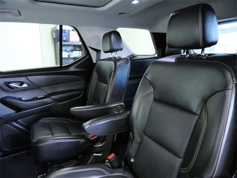 Used 2021 Chevrolet Traverse Premier w/ Redline Edition image 14