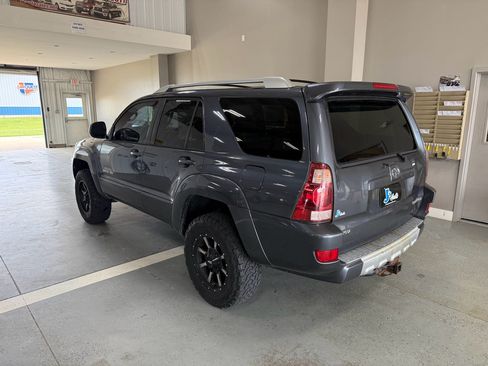 Used 2004 Toyota 4Runner Limited AWD/4WD image 5