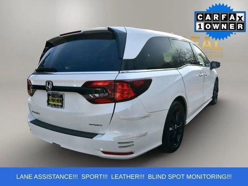 Used 2023 Honda Odyssey Sport image 2