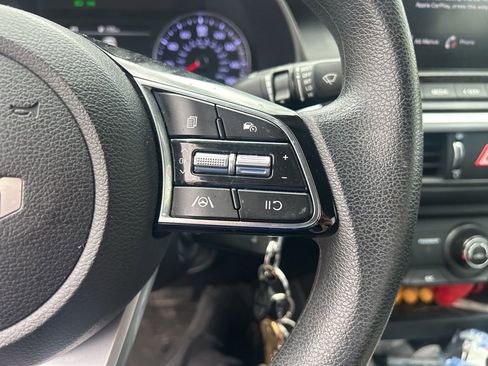 Certified 2023 Kia Forte LXS image 12