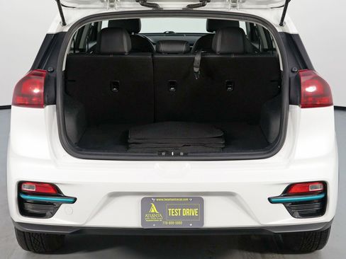 Used 2019 Kia Niro EX image 9