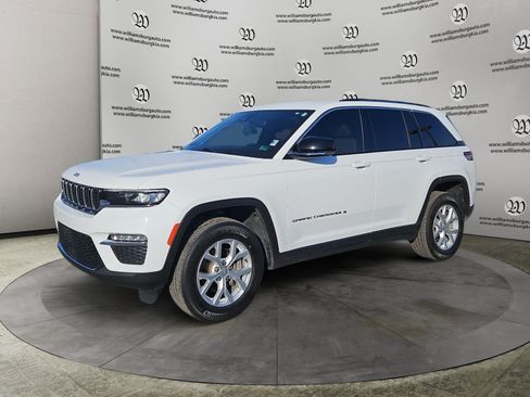 Used 2023 Jeep Grand Cherokee Limited RWD image 1