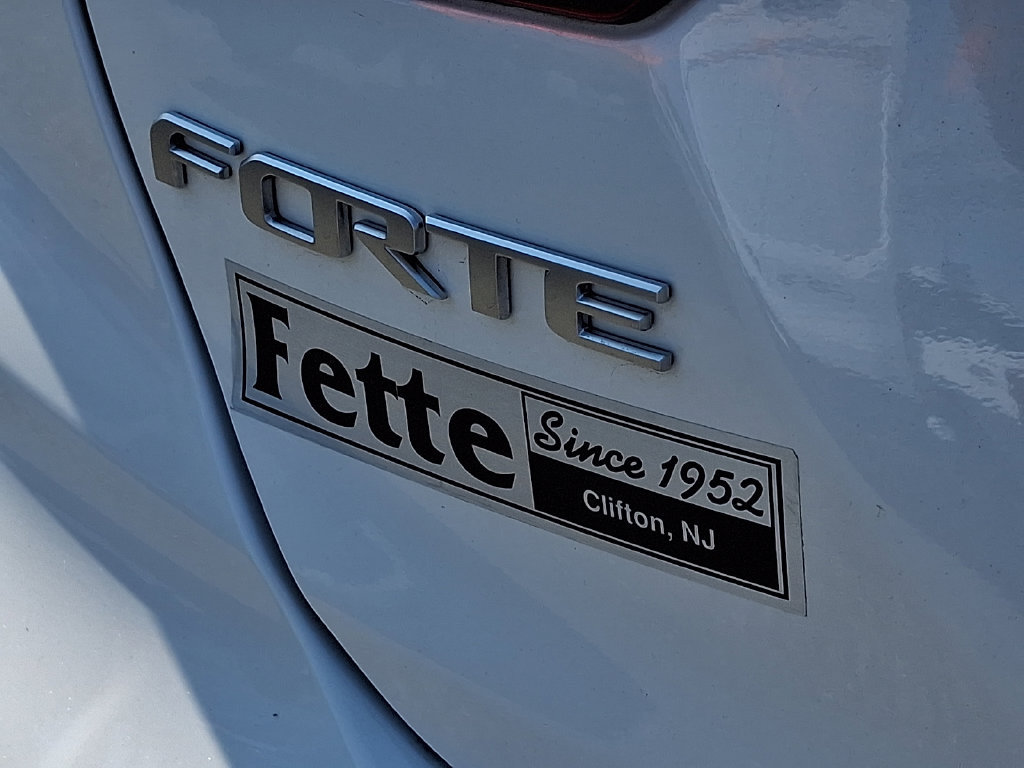 Certified 2023 Kia Forte GT-Line w/ GT-Line Technology Package FWD image 32