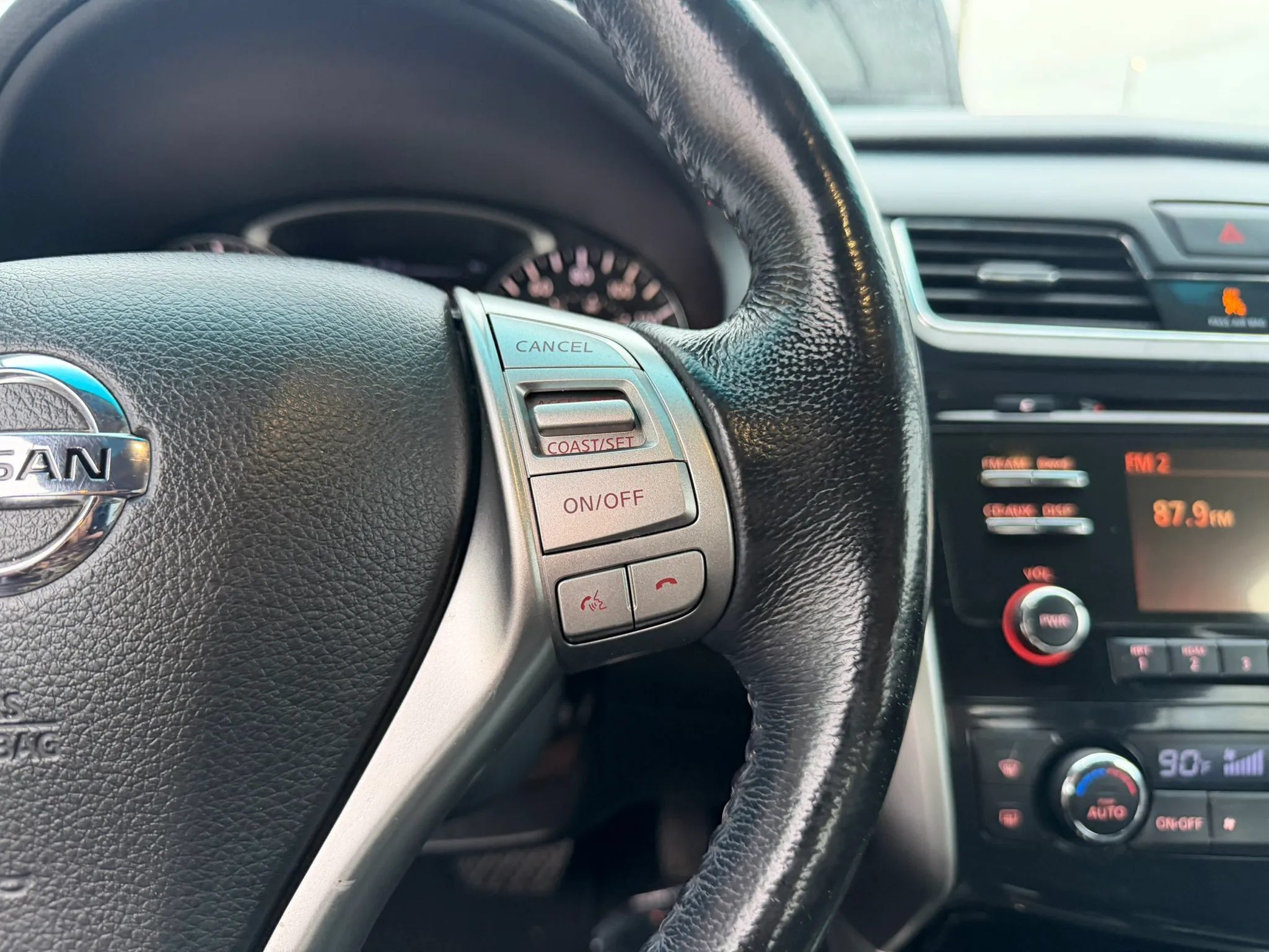 Used 2013 Nissan Altima 2.5 SL FWD image 18