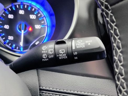 New 2026 Chrysler Pacifica Select FWD image 33
