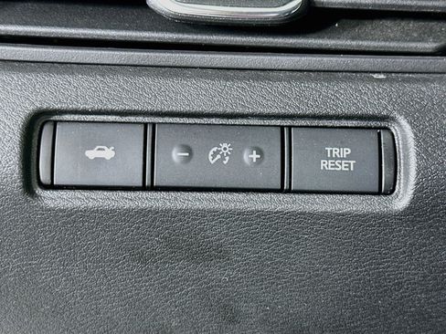 Used 2023 Nissan Altima 2.5 SV FWD image 17