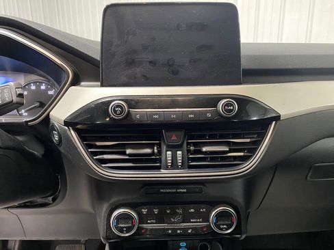 Used 2021 Ford Escape SEL image 8