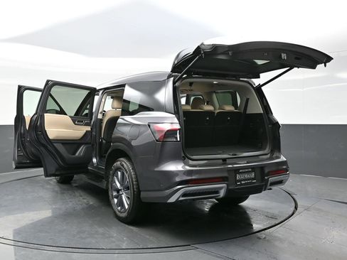 Used 2025 INFINITI QX80 Pure image 28