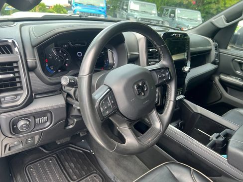 Used 2023 RAM 1500 Limited w/ Body Color Bumper Group AWD/4WD image 16