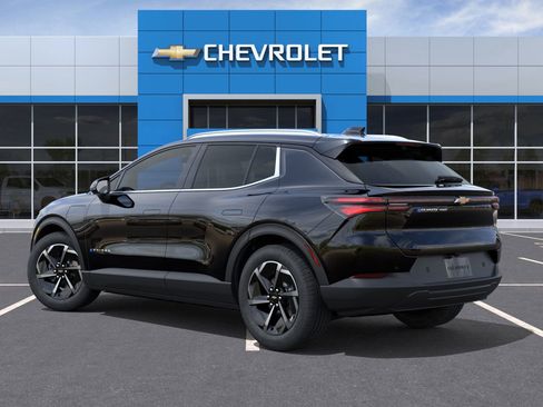 New 2026 Chevrolet Equinox EV LT image 28