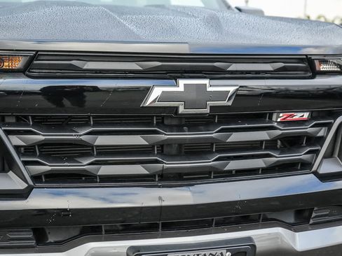 Used 2024 Chevrolet Colorado Z71 w/ Z71 Convenience Package 2 image 5