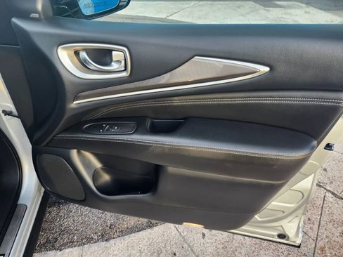 Used 2018 INFINITI QX60 AWD w/ Premium Plus Package image 19