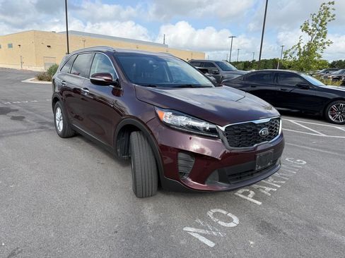 Used 2019 Kia Sorento FWD w/ LX Convenience Package image 3